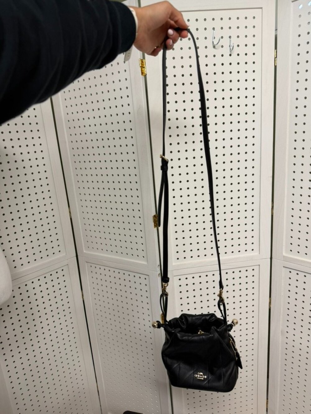 Coach Faye Mini Drawstring Crossbody Shoulder Quilted Black Gold Mini Bag - Picture 16 of 16